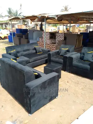 Quality Sofa Set (Free Delivery)