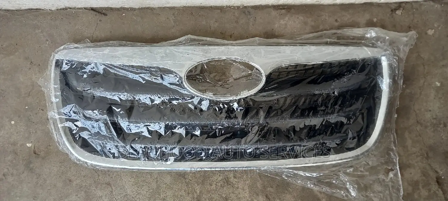 Hyundai Santa Fe 2011-2013 Front GRILLE Available