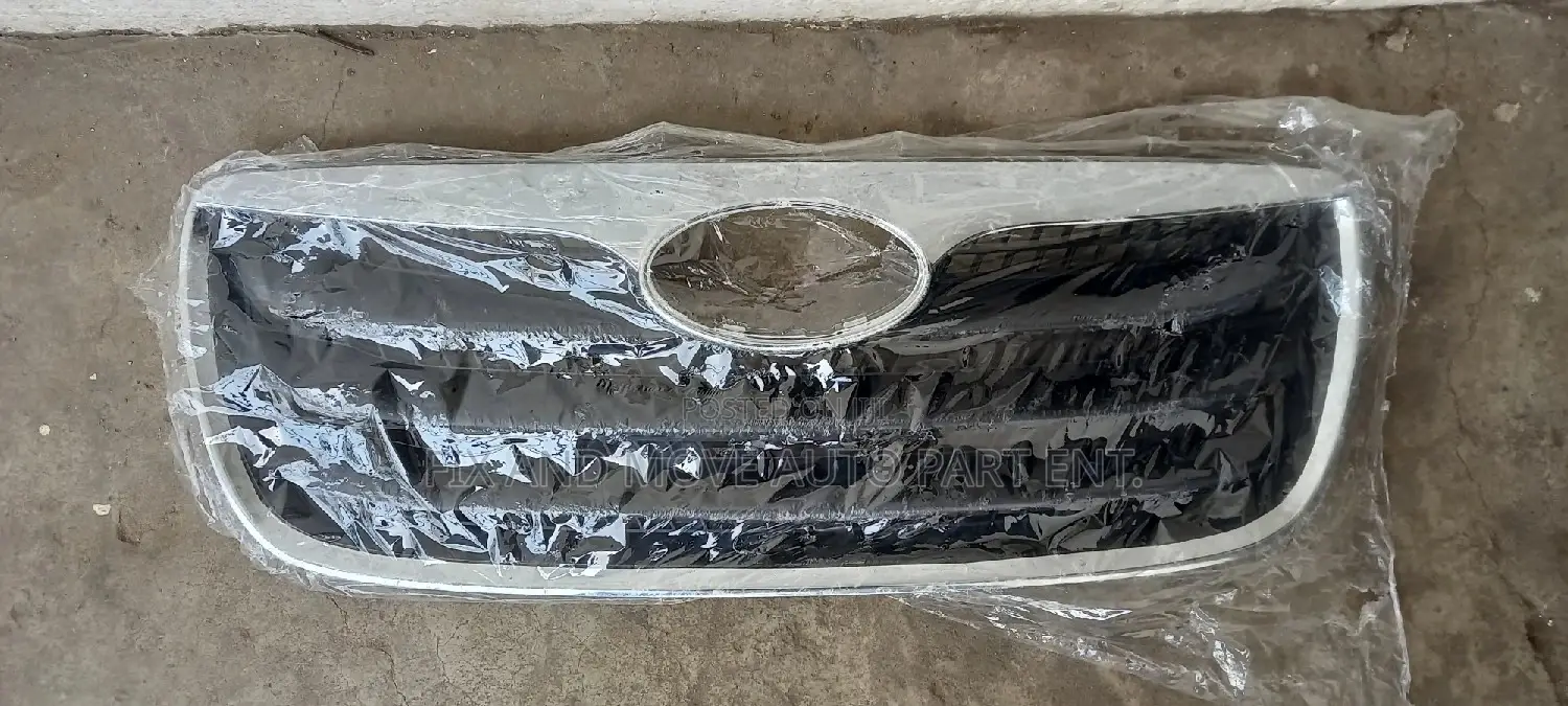 Hyundai Santa Fe 2011-2013 Front GRILLE Available