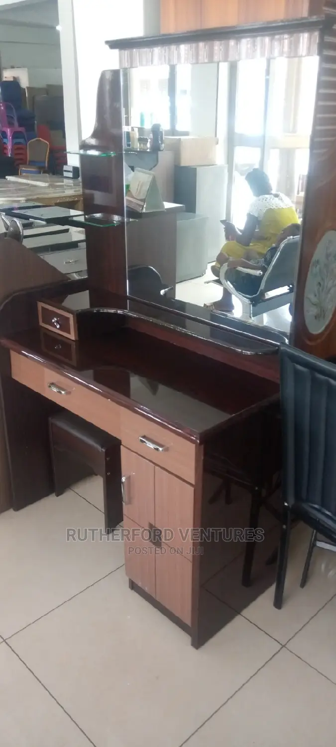Quality Dresser