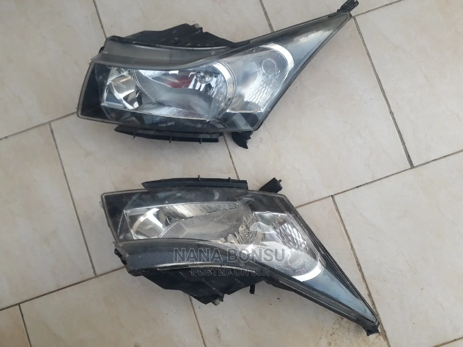 Chevrolet Cruze Head Lights