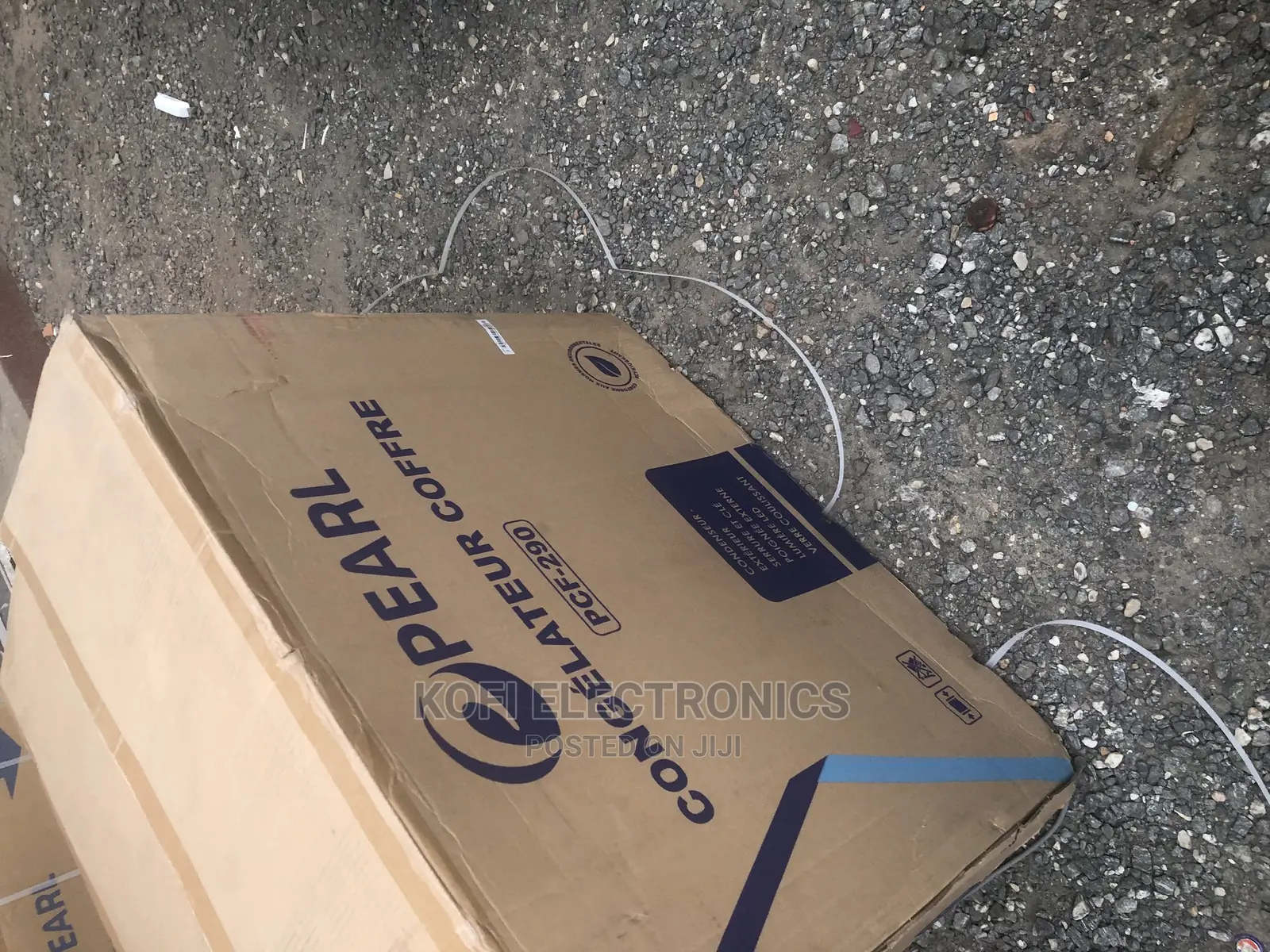 Inside LED Lighting Net Litres – 251L Pearl Chest Freezer