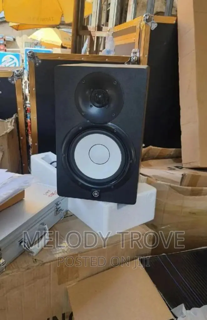 Yamaha HS7 Studio Monitors