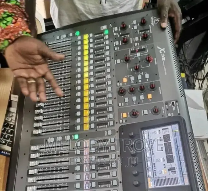 Behringer X32 Digital Mixer