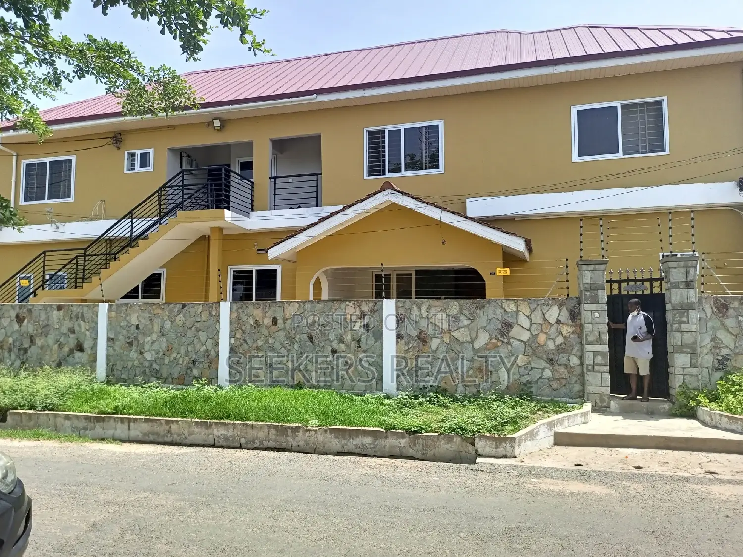 3bdrm Apartment in Seekers Realty, Osu for rent
