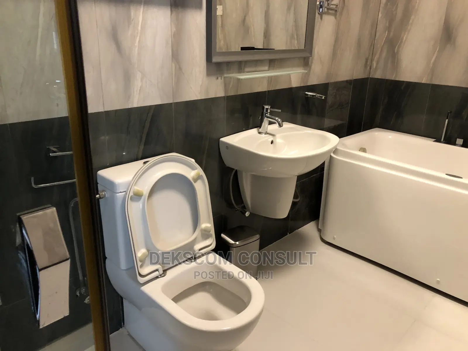 Furnished 3bdrm Townhouse / Terrace in Airport Residential Area