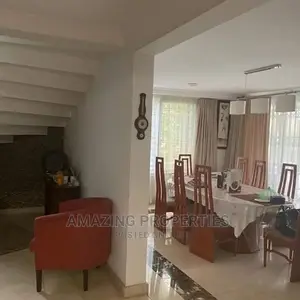 6bdrm Penthouse in Airport for Sale