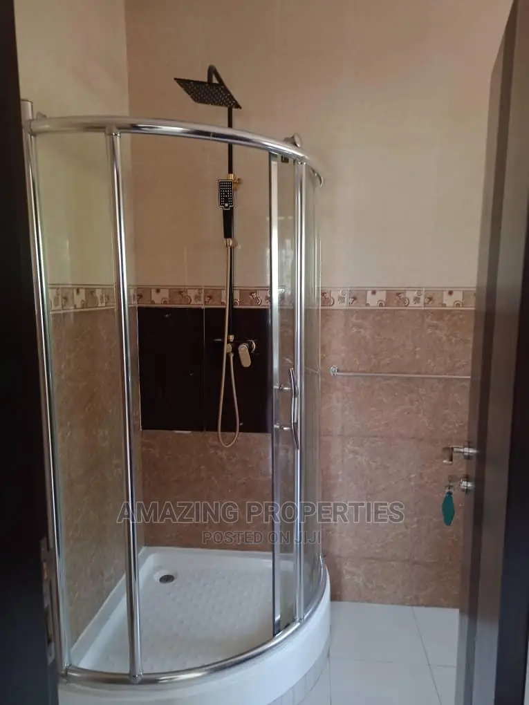 4bdrm House in Cantonments for Sale