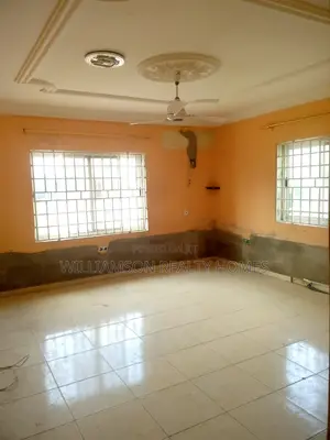 3bdrm House in Community 18, Spintex for rent