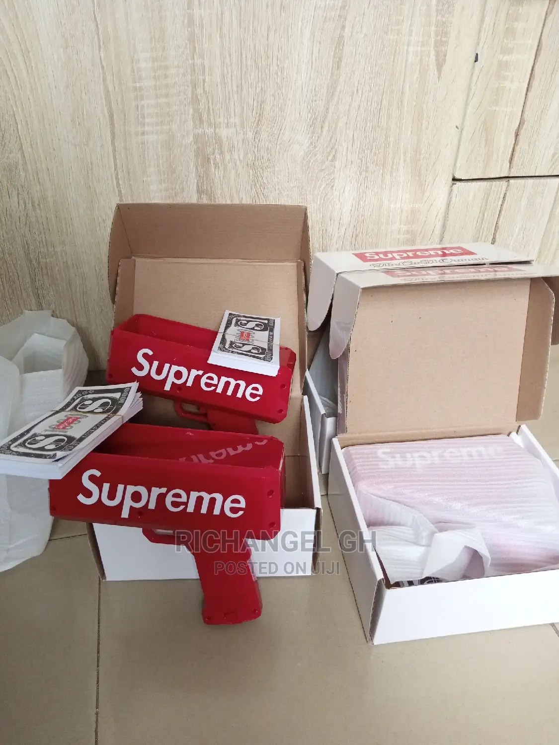 Supreme Money Gun