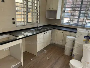 3bdrm House in Achimota Close To for rent