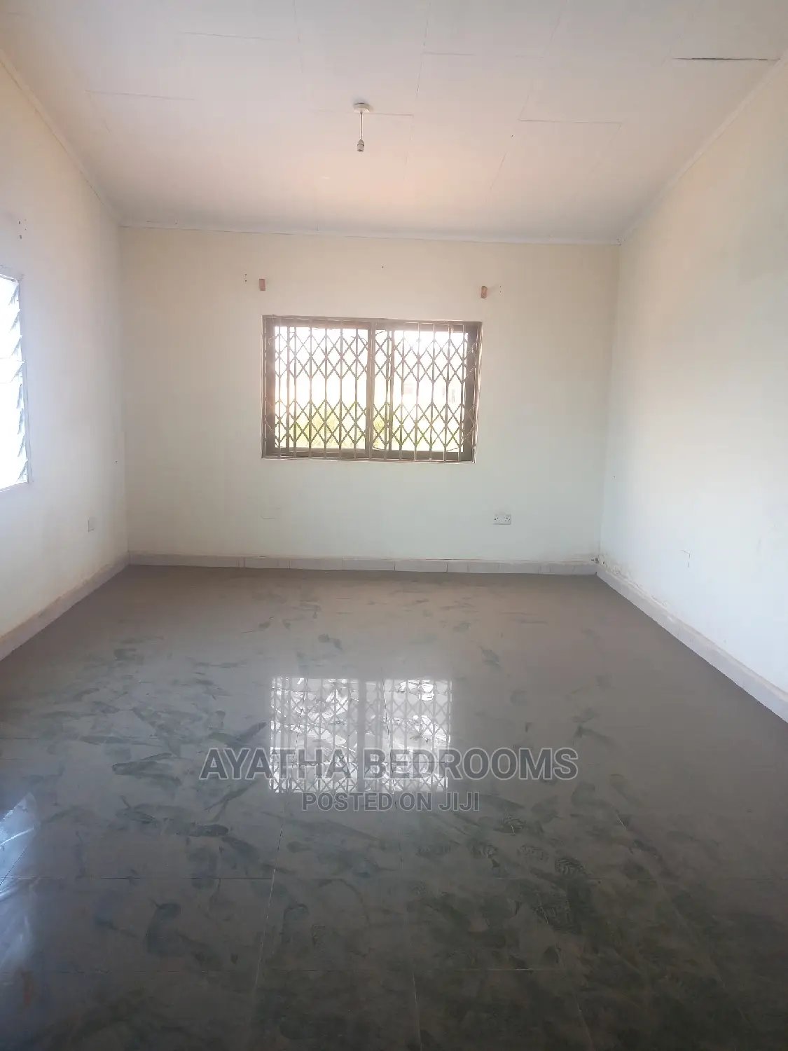 2bdrm Apartment in Ayathar Bedroom, New Town for Rent