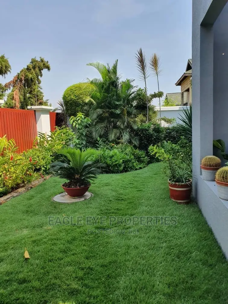 5bdrm House in Airport Hills for sale