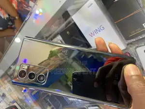 New LG Wing 5G 128 GB Black
