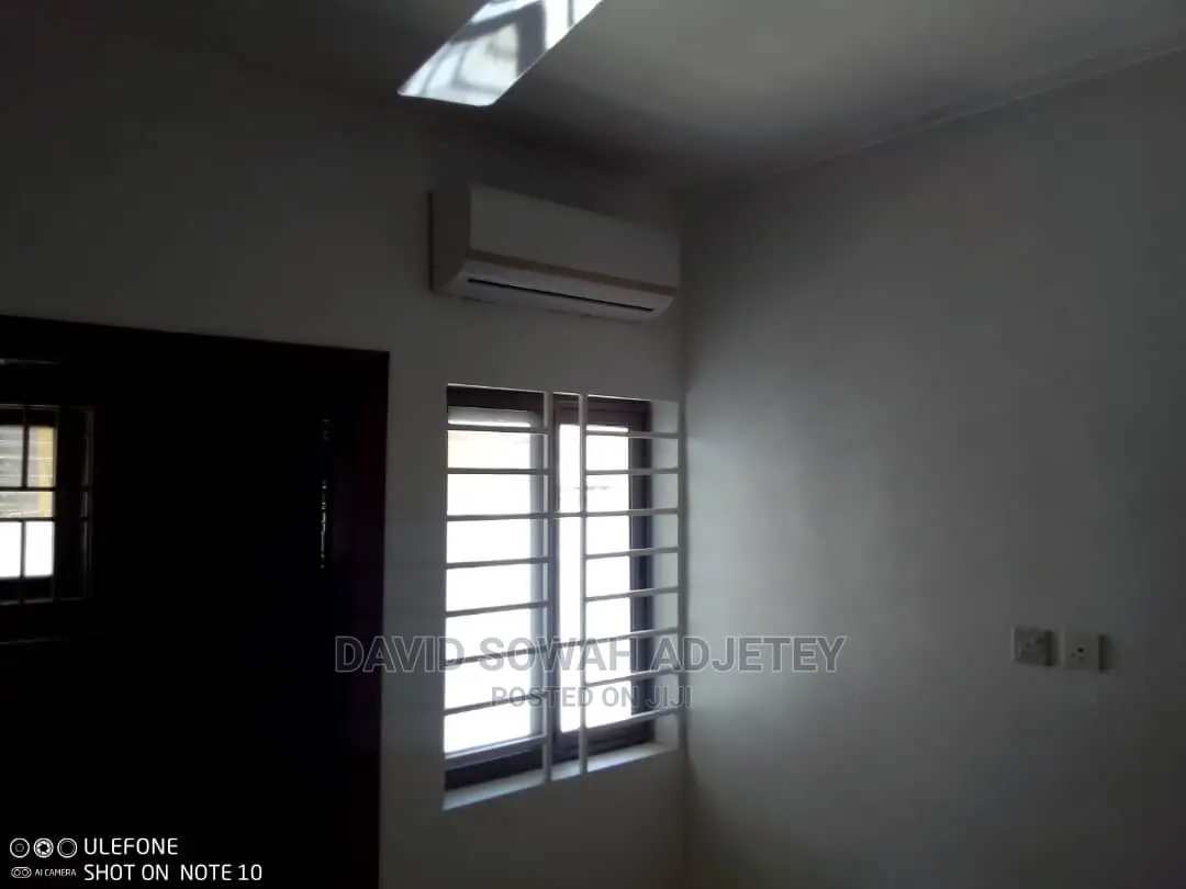 4bdrm House in East Airport for Rent