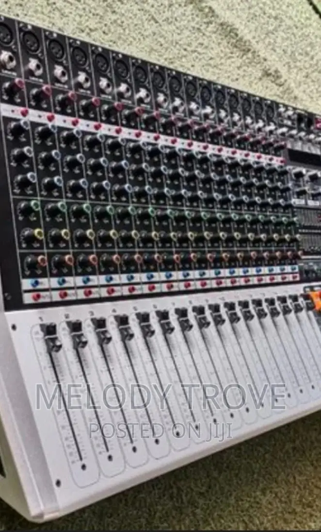 Yamaha 16channel Powered Mixer (KV 160)