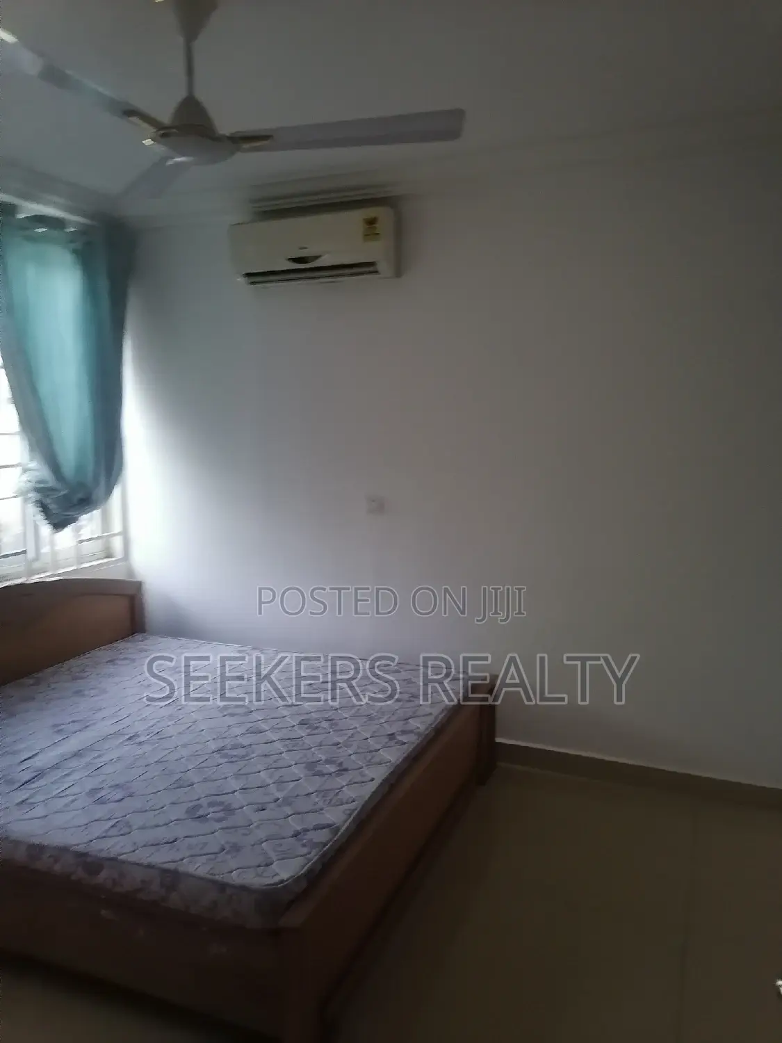 Furnished 3bdrm Apartment in Seekers Realty, Coffee Shop Area for rent