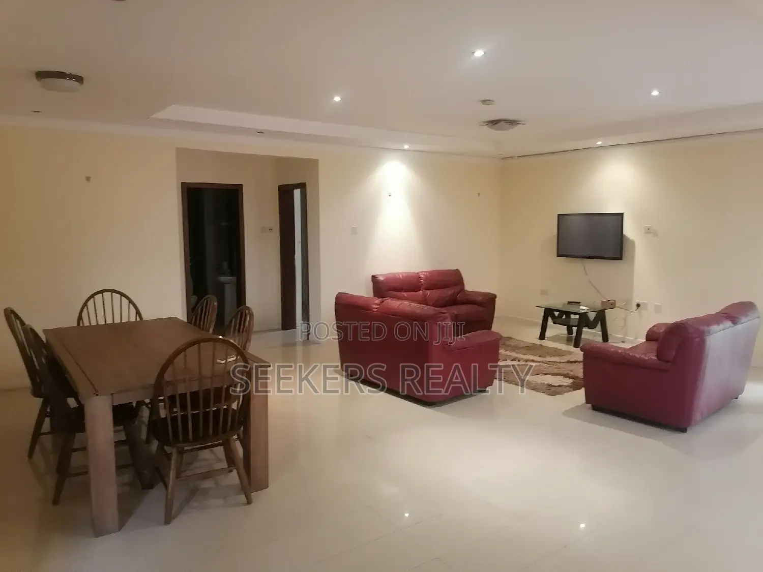 Furnished 2bdrm Apartment in Seekers Realty, Coffee Shop Area for rent