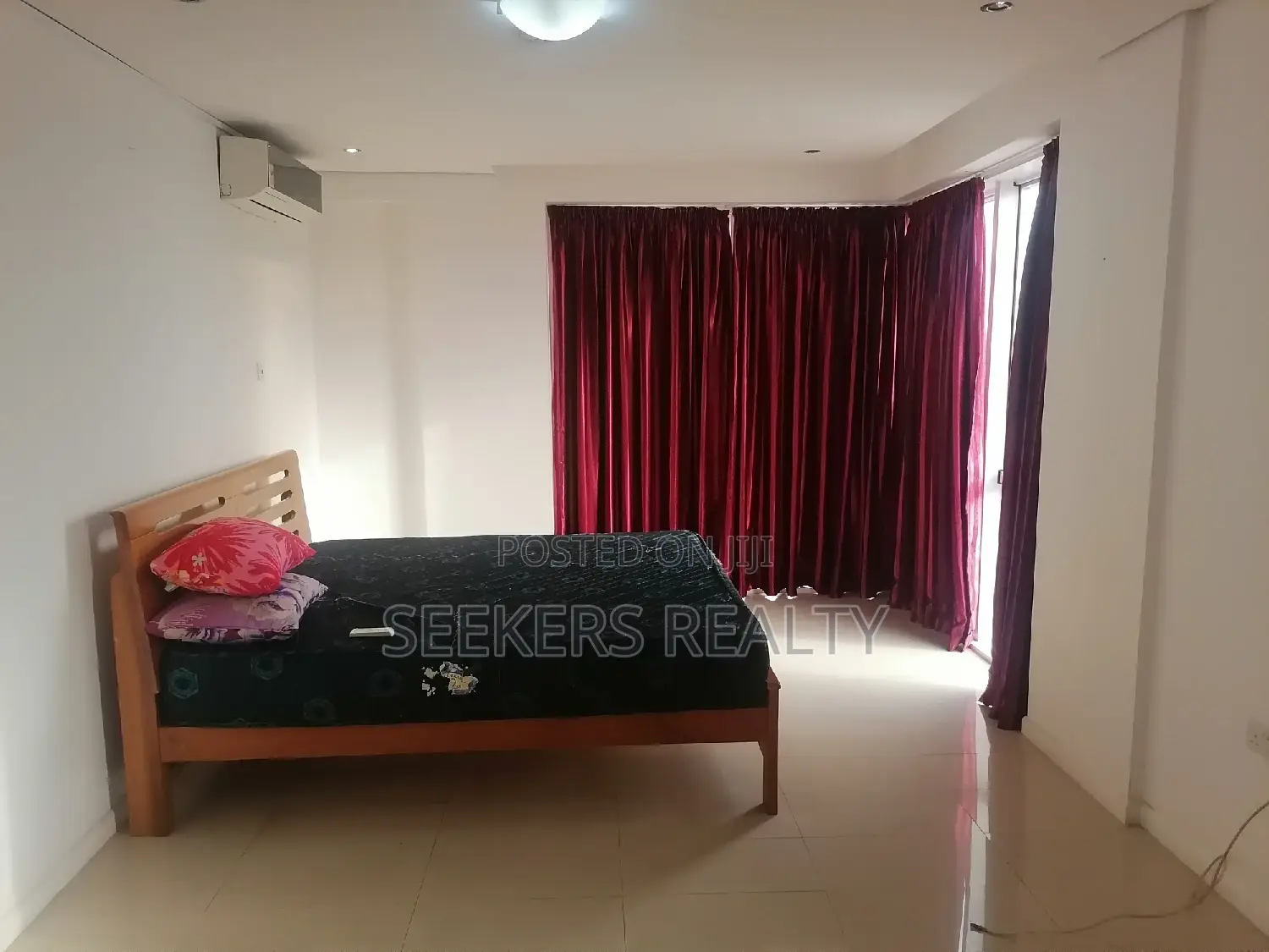 Furnished 2bdrm Apartment in Seekers Realty, Coffee Shop Area for rent
