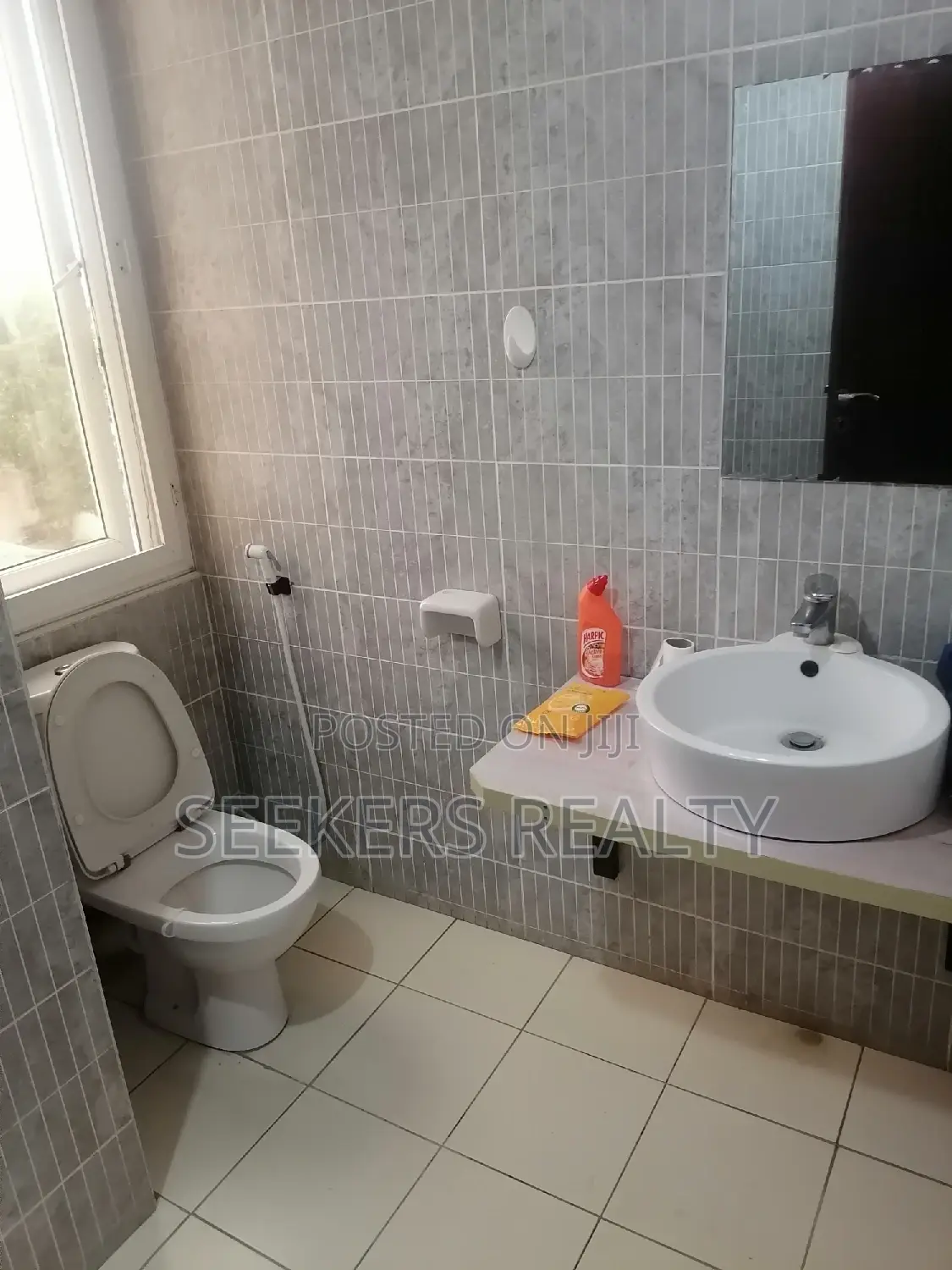 Furnished 2bdrm Apartment in Seekers Realty, Coffee Shop Area for rent