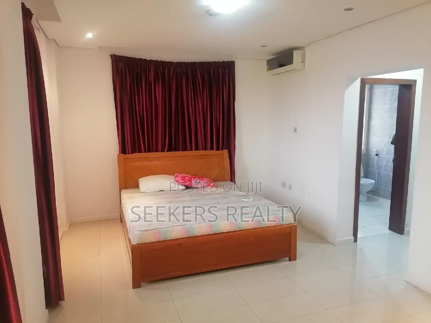 Furnished 2bdrm Apartment in Seekers Realty, Coffee Shop Area for rent