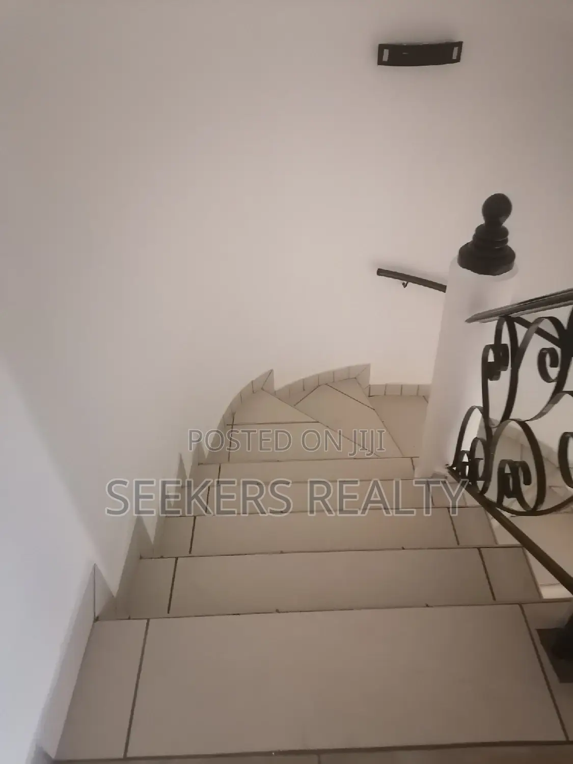 Furnished 4bdrm Townhouse / Terrace in Seekers Realty, US Embassy Area