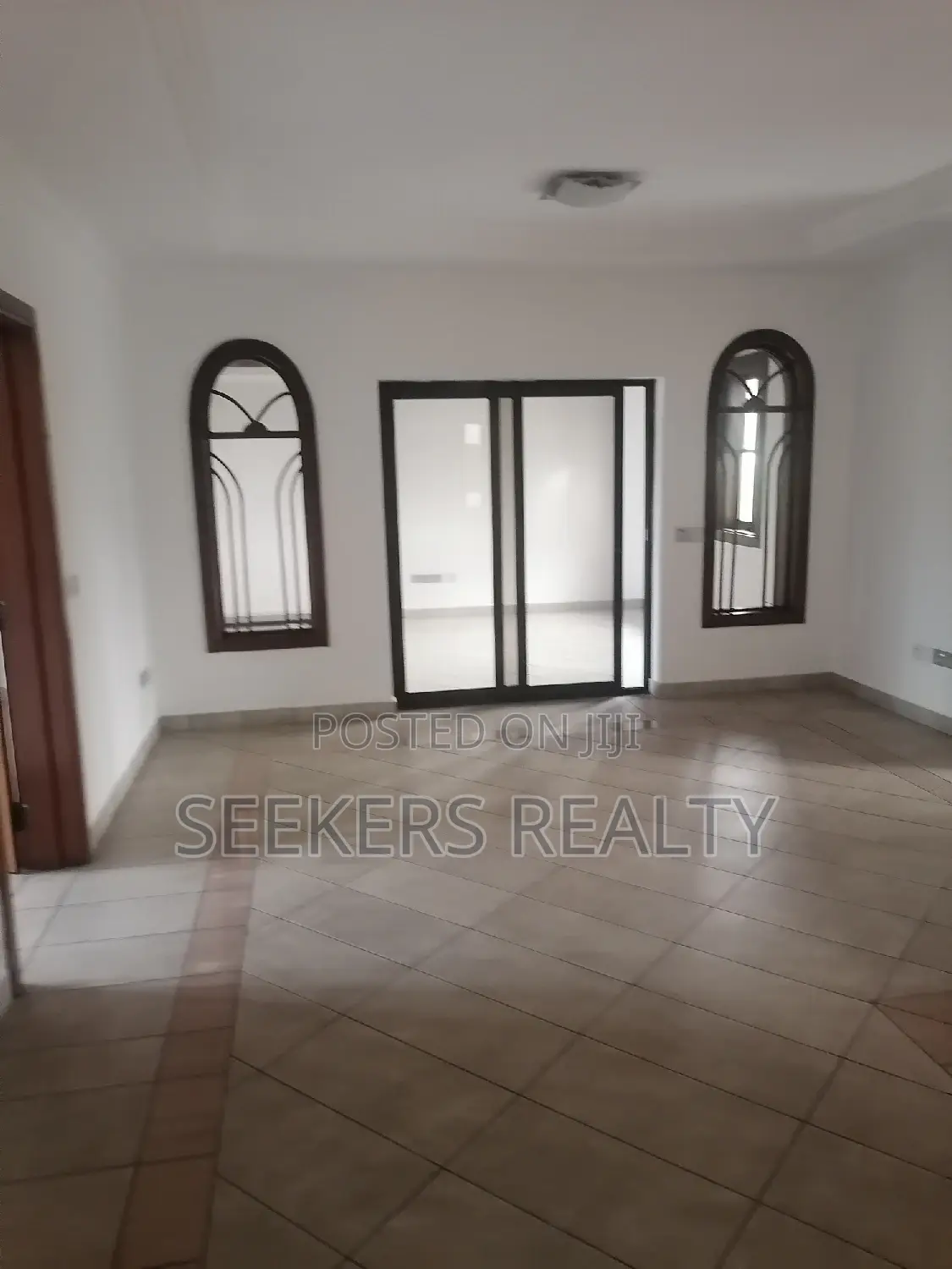 Furnished 4bdrm Townhouse / Terrace in Seekers Realty, US Embassy Area