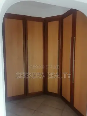 Furnished 4bdrm Townhouse / Terrace in Seekers Realty, US Embassy Area