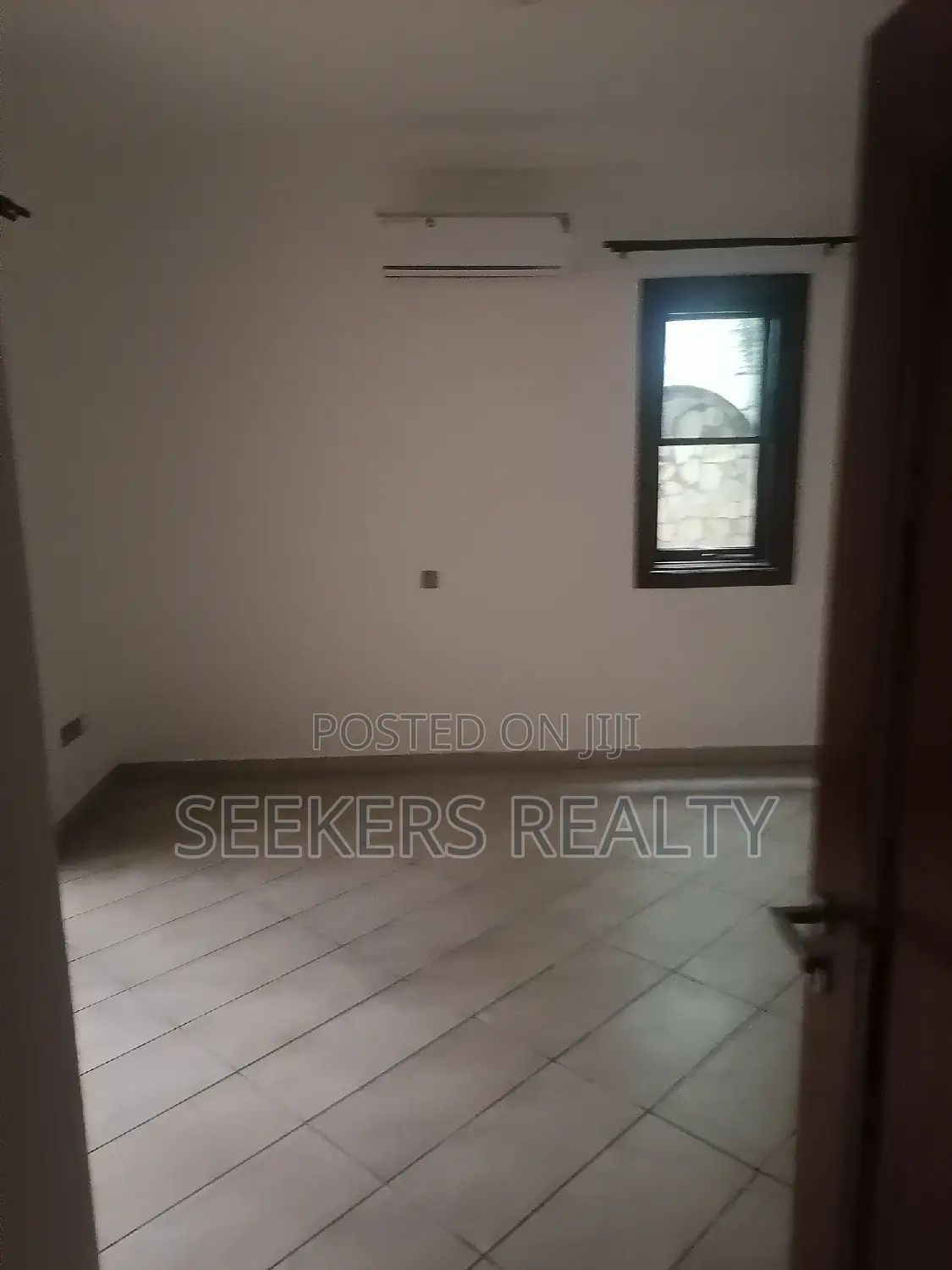 Furnished 4bdrm Townhouse / Terrace in Seekers Realty, US Embassy Area