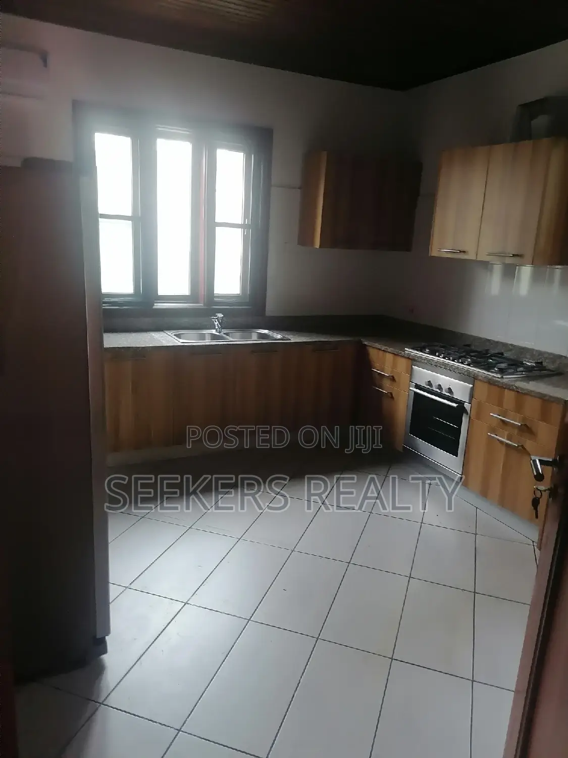 Furnished 4bdrm Townhouse / Terrace in Seekers Realty, US Embassy Area