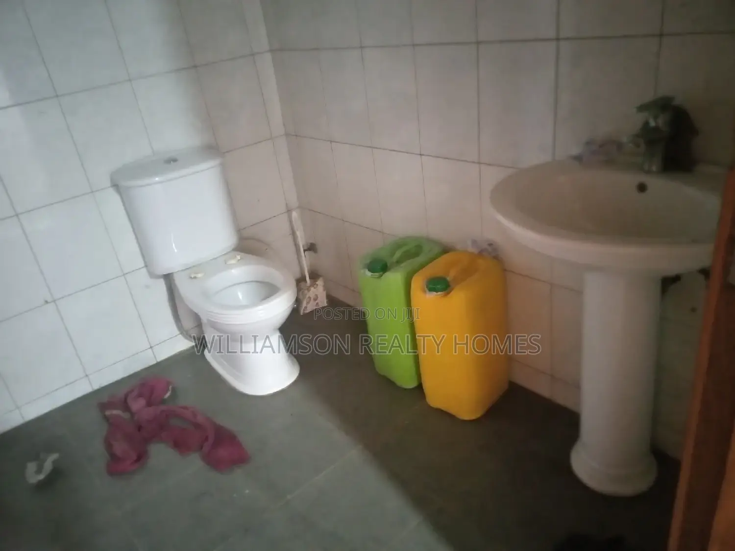 1bdrm Apartment in Hfc Estate, Spintex for rent