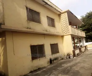 10bdrm House in Cantonments for Sale
