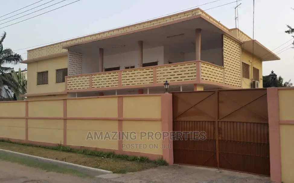 10bdrm House in Cantonments for Sale