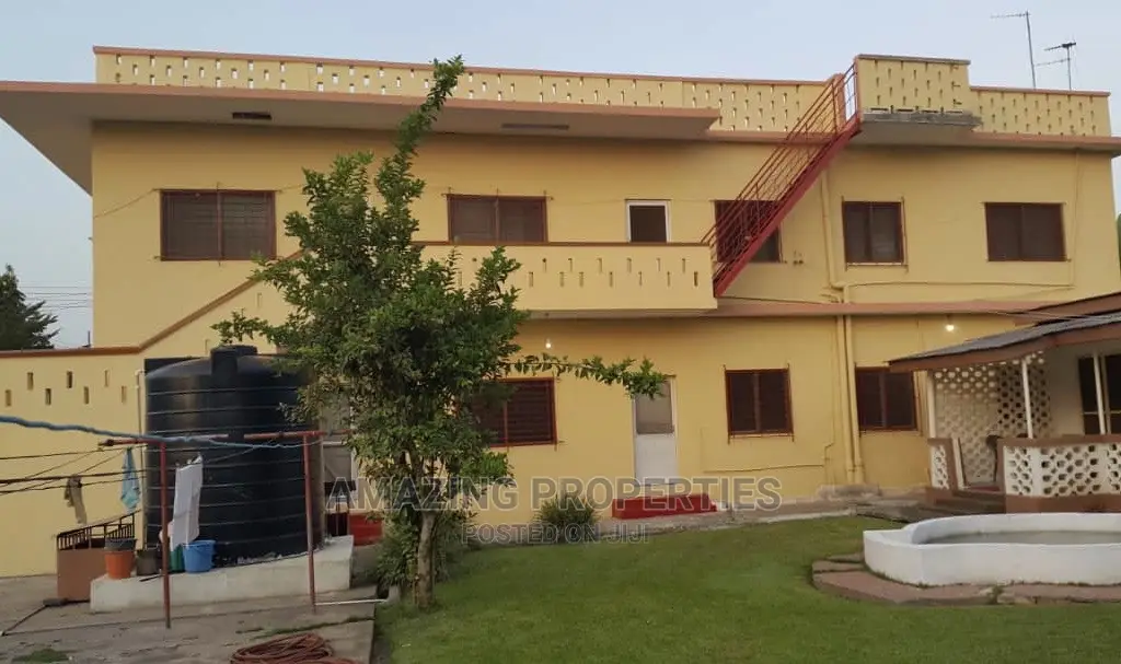 10bdrm House in Cantonments for Sale