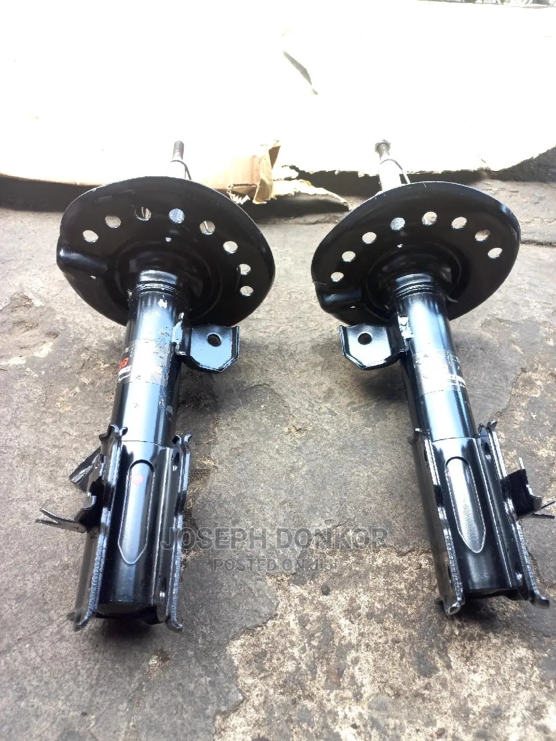 Nissan Rogue Front Shocks 2007 2008,2009,2010,2011,2012,2013