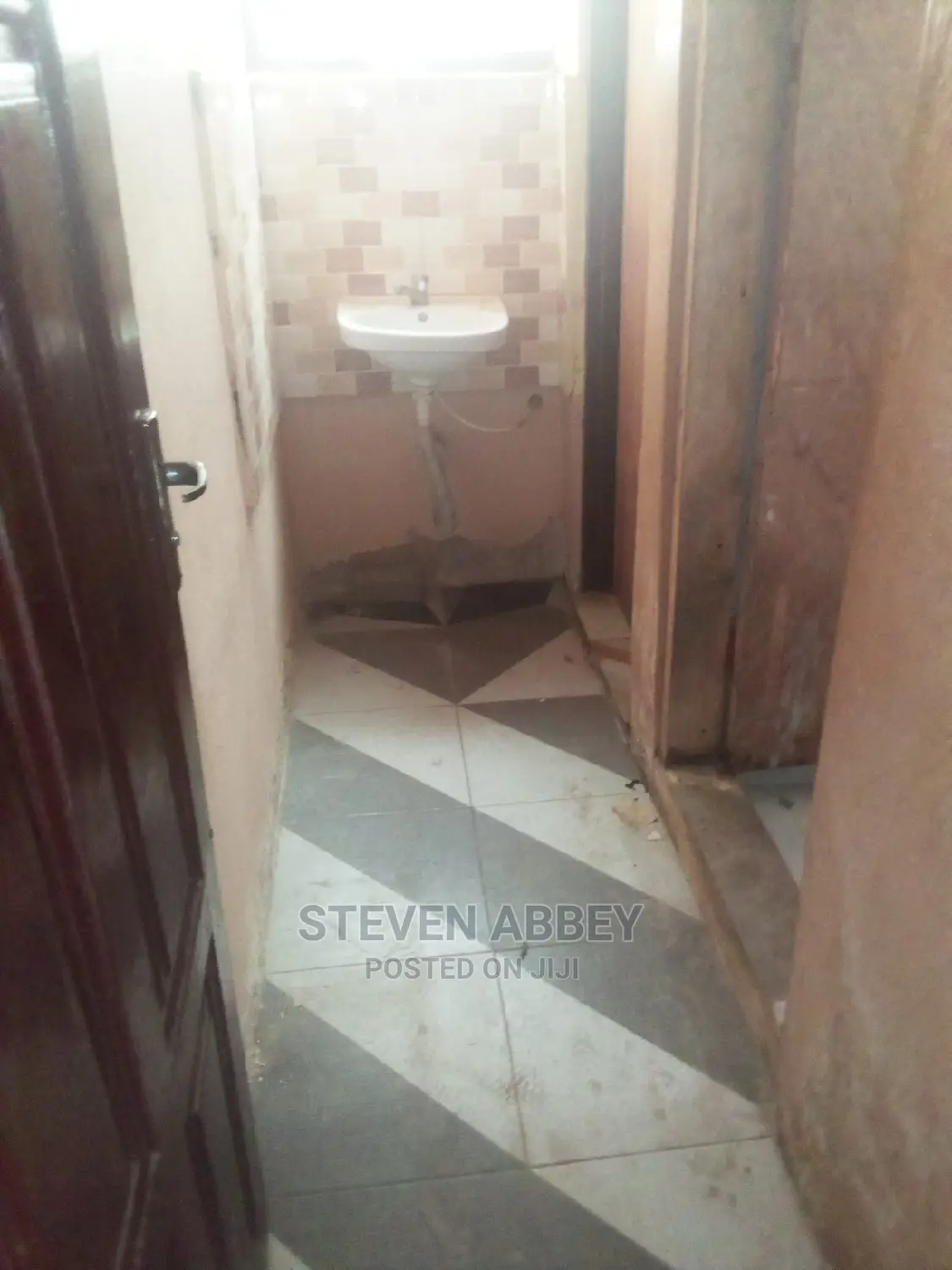 1bdrm Apartment in Adom, Teshie for Rent