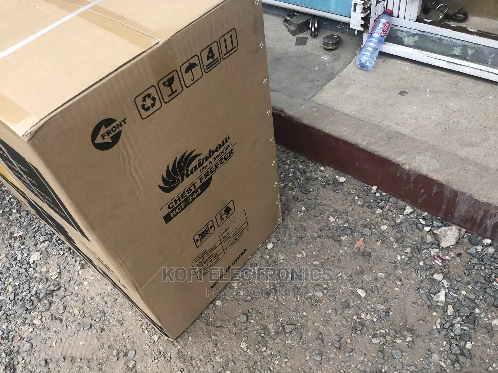 New in Box Rainbow 200 Liters Chest Freezer