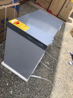 Fast Cooling Rainbow 200 Liters Chest Freezer