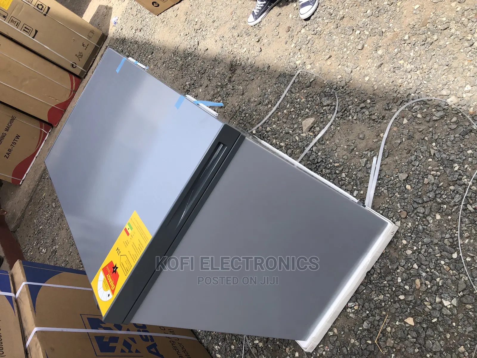 Platinum Rainbow 200 Liters Chest Freezer