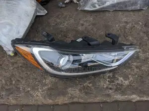 Elantra 2016 - 2018 Headlights
