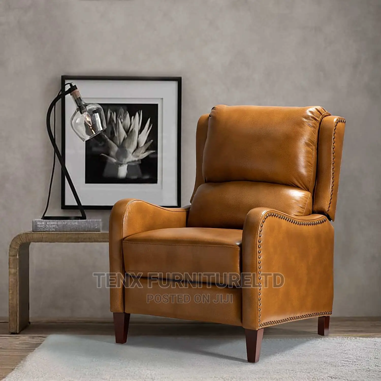 Recliner ( Faux Leather) Manual Club Single Seater