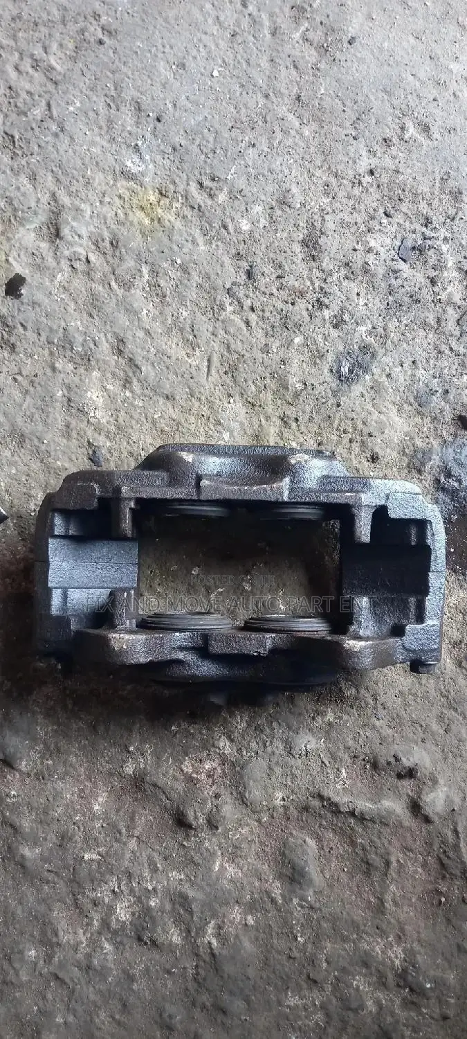 Tundra/Sequoia/Tacoma/Prado/Hilux BRAKE CALIPER for Sale