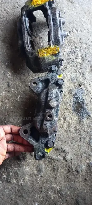 Tundra/Sequoia/Tacoma/Prado/Hilux BRAKE CALIPER for Sale