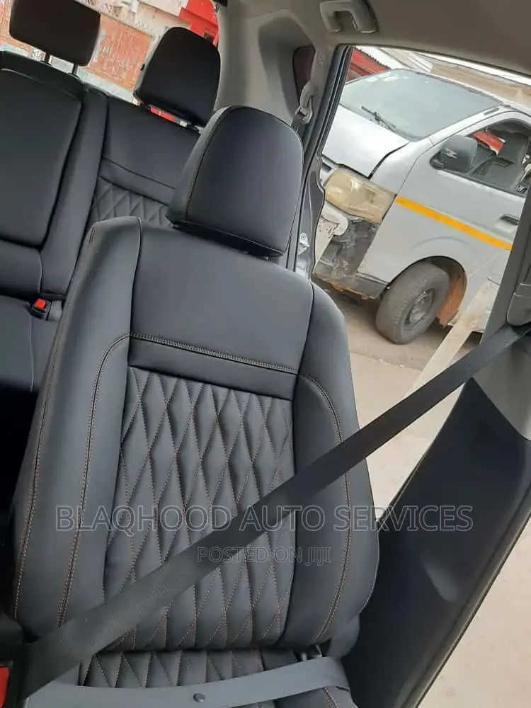 Quality Leather Upholstery for Seat Cover, Dashboard, Doors
