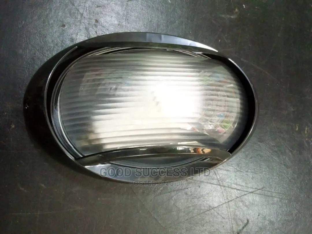 Universal Corner Light