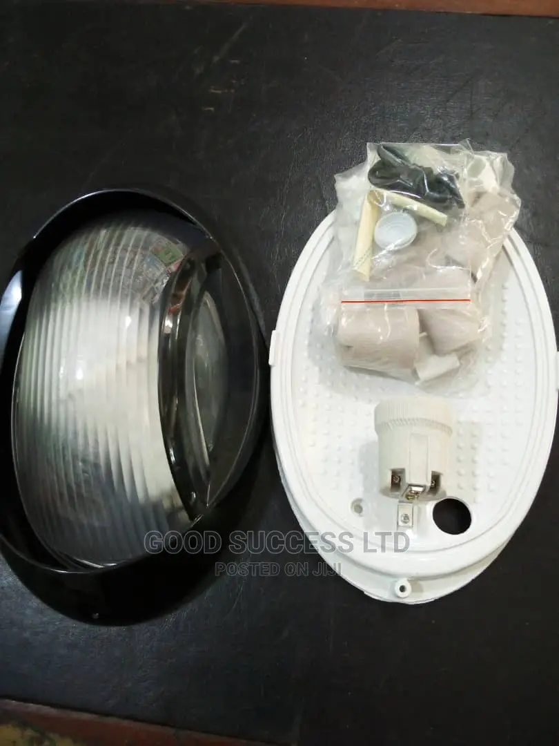 Universal Corner Light
