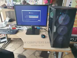 New Desktop Computer MSI Model 32GB Intel Core I7 SSD 512GB