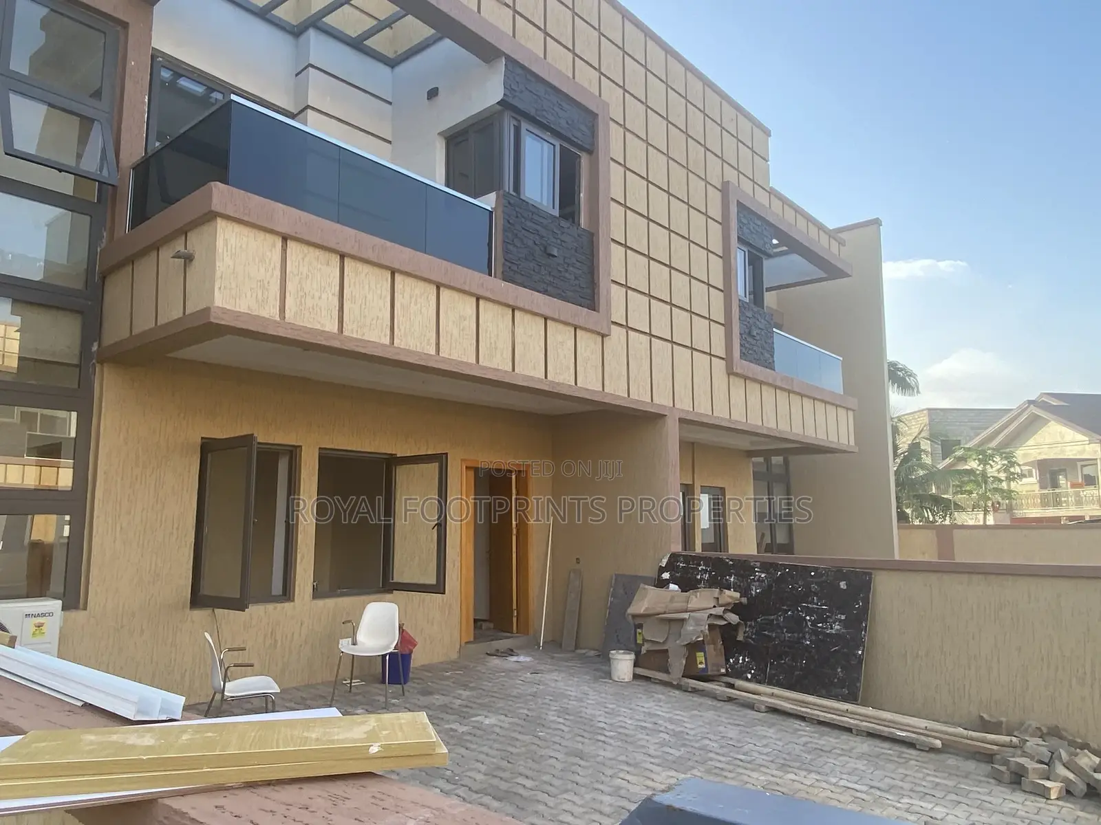 Furnished 3bdrm Duplex in East Legon for rent