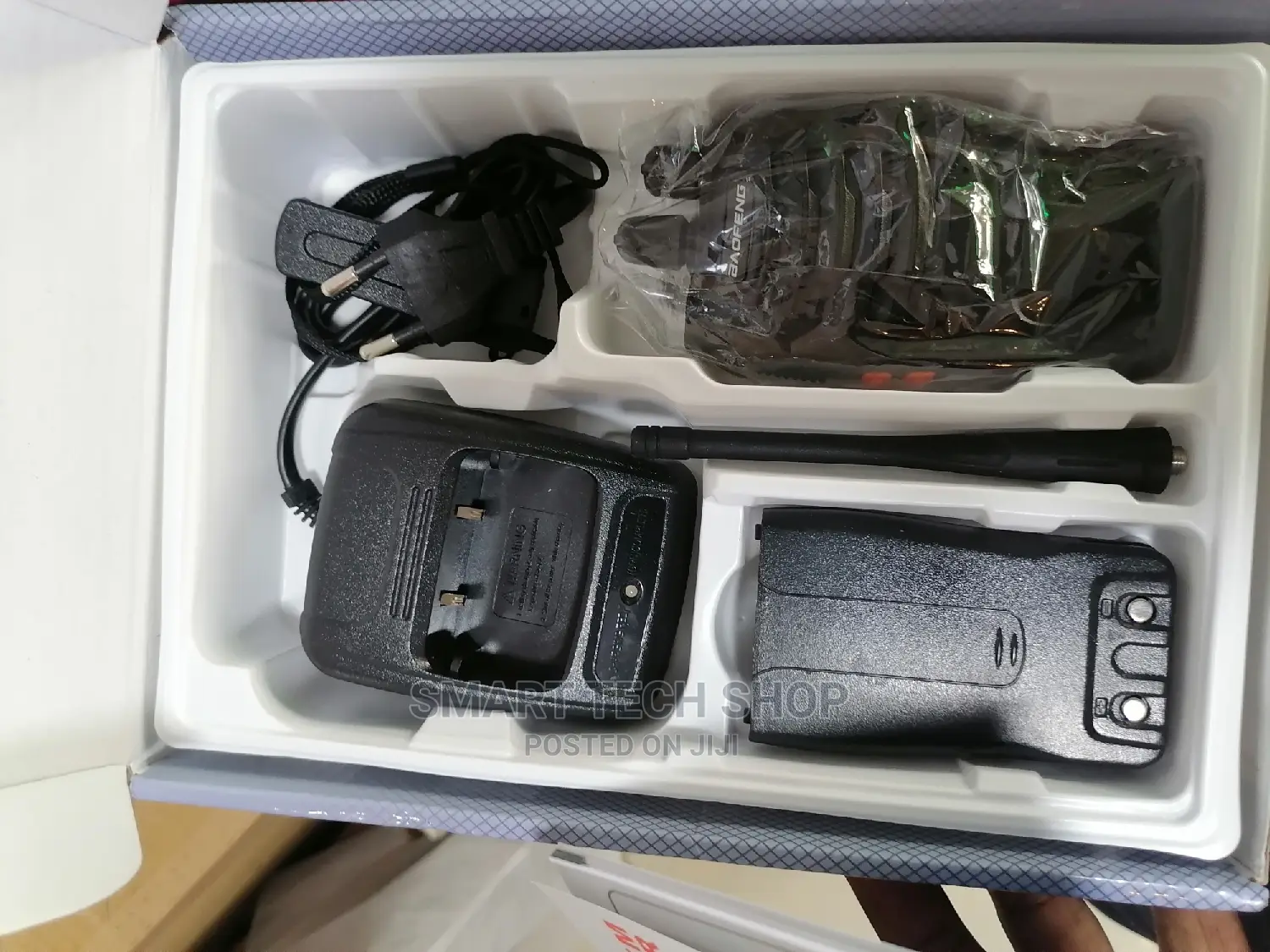 Baofeng Uhf Walkie Talkie Long Range Two Way Radio in Pairs