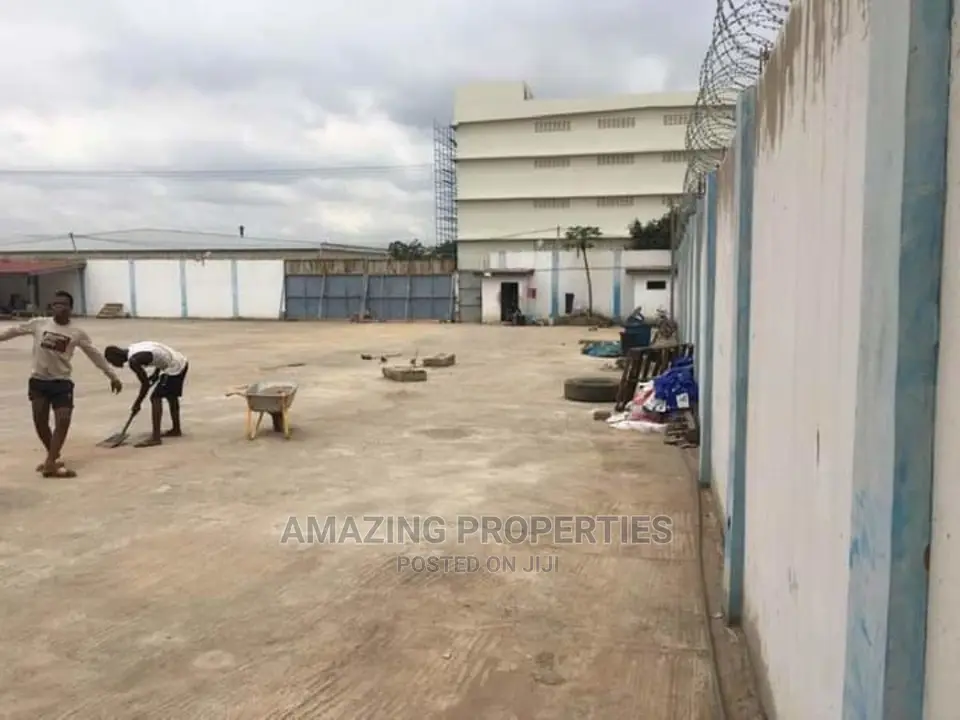 1741.15 Sqm Warehouse for Sale at Tema